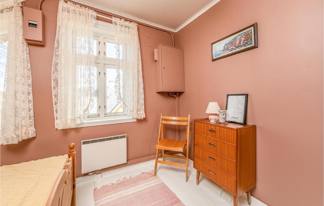 3 Bedroom Nice Home In Kvamsoy Sandvik  Екстериор снимка